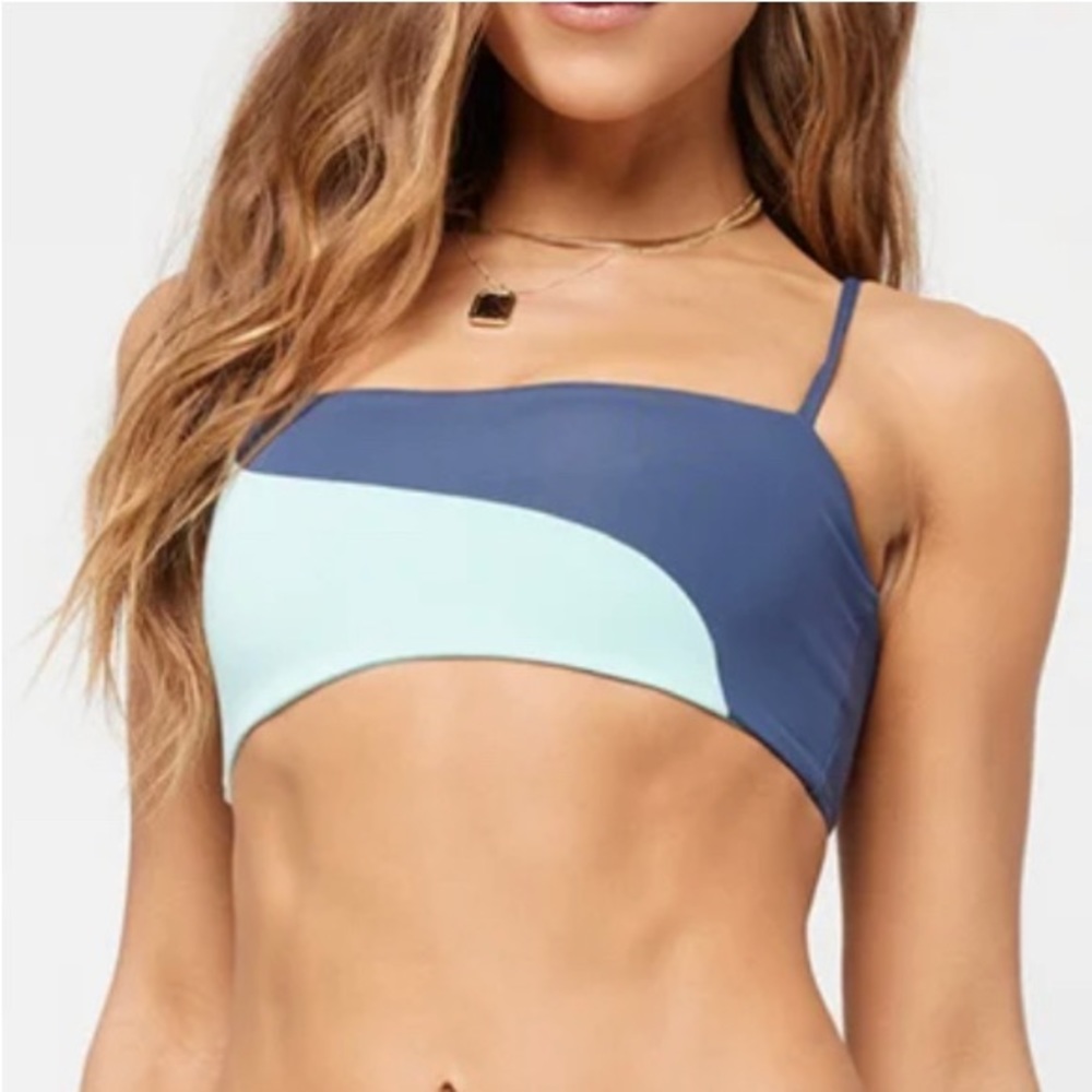 NWT L*Space Ari Top Slate/Pool Size Large.